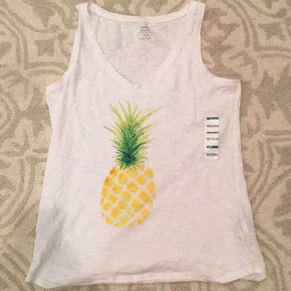 Old Navy Tops - Old navy tank top